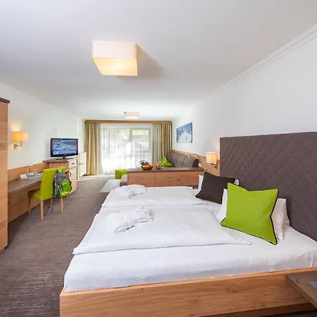 Tauernhof Капрун