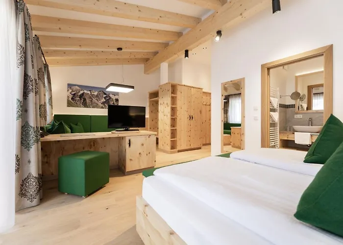 Ξενοδοχείο Tauernhof 4*