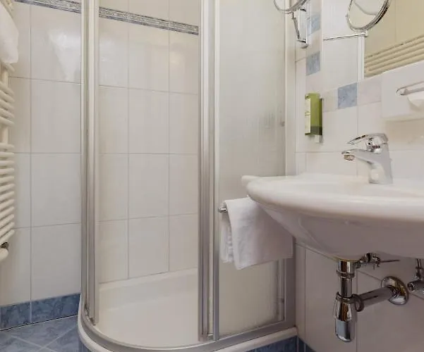 Ξενοδοχείο Tauernhof 4*