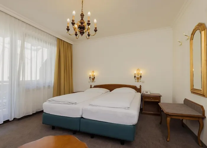 Ξενοδοχείο Tauernhof 4*